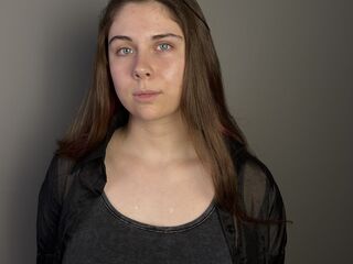 live webcam model RuthLazzaro