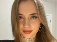 camgirl video chat room SonyMiller