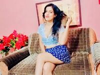 Kinky webcam girl TaraLeo