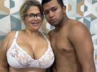live webcam sex AmandaAndMatheo