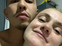 dirty live sex webcam AndyZuzka