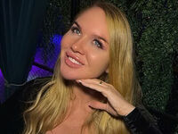 sex slave web cam AlesiaStrict