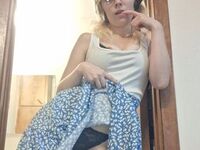 shaved pussy webcam AjaJones