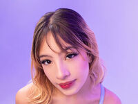 free nude webcam AlannaMilan
