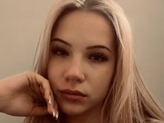hot cam girl spreading pussy AletaKunde