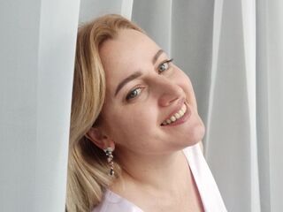 chat room live sex AlexaDeneuve