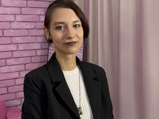 hot cam girl masturbating with vibrator AlisaWinsor