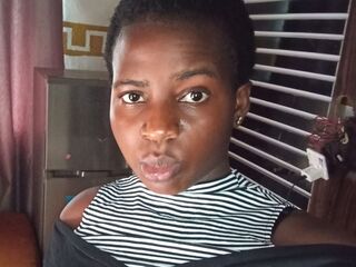 naked camgirl AlvyBibian
