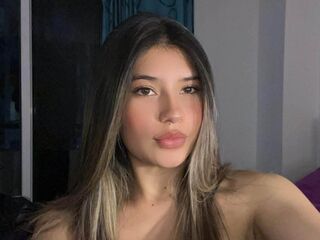 live webcam performer AmberCams