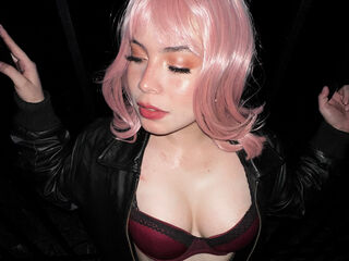 topless cam girl AmelieStart