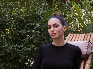 cam slut chat room AmyReeves