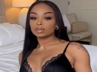 cam girl playing with sextoy AngelNoemi