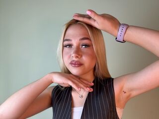 adultcam AngelynBroe