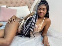 camslut showing tits AngieSolenne
