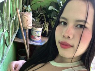 girl shaving pussy ArianaMorgan