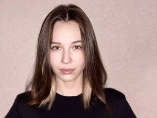 hot webcam slut ArtieOuinones