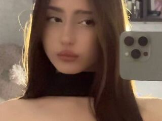 camgirl photo BellaJersiquins