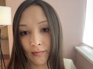 fingering camslut BellaRomanov