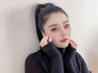 camgirl playing with vibrator Bellachun