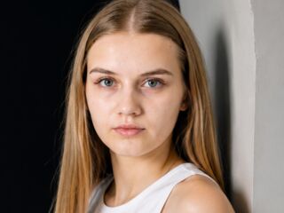 webcam strip tease show BethanyBruchey