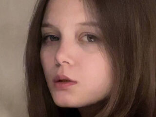 camwhore fingering shaved pussy CarolinaHribar