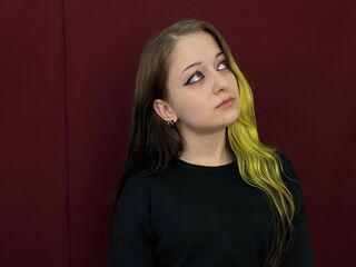 naughty camgirl masturbating with vibrator CatinaCantrell