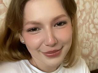 fingering camgirl ChunYundt