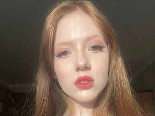 naked camgirl fingering pussy ClarisaTaubert