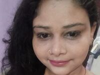 sexy live cam girl CurvySoniya
