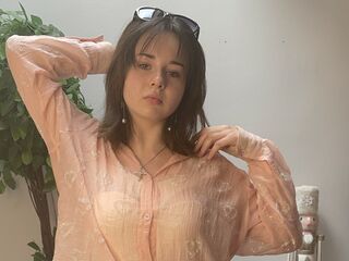 camslut CweneClose