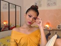 hot strip tease webcam DanayaQuin