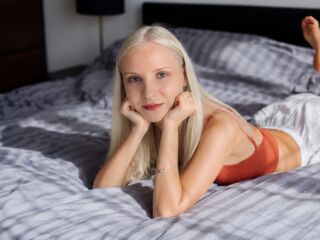 fingering webcamgirl picture DaniellaStarki