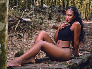 topless webcamgirl DayanaWood