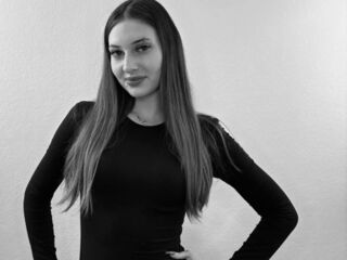 free chat DaynaNicholls