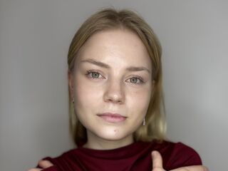 adultcam DelenaLabonne