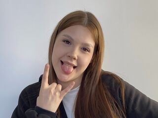 cam slut chat DeloisProw