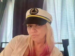 free videochat DjLilPuffster