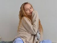 camslut naked ElenDale