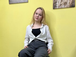 camslut video EleneBurchard