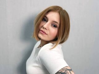 naked cam girl fingering pussy ElenorLandes