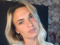 live webcam model EllieMaryn