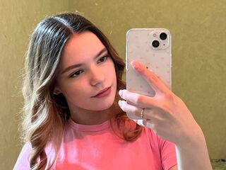 camgirl playing with vibrator ElmerRoche