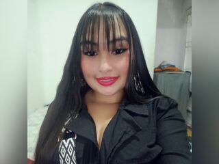 camslut topless EmaClarens