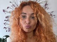 beautiful girl cam Emelyi