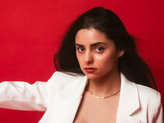 beautiful girlcam EmiliMua