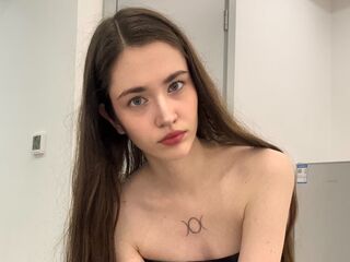 camslut video EmilyCrownie