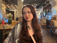 adult chat room EmilyGreek