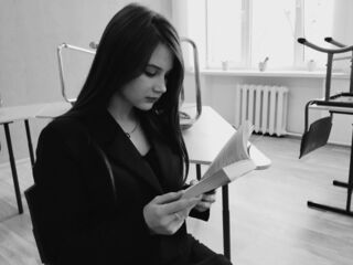 girl chatroom EnricaElis