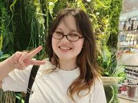 naughty camgirl fingering shaved pussy FayLawley