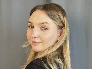 fingering girl chat FloraBrenden